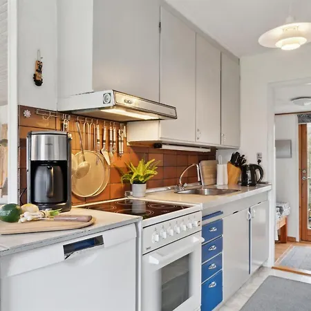 Guthbrand - 900m From The Sea By Interhome
